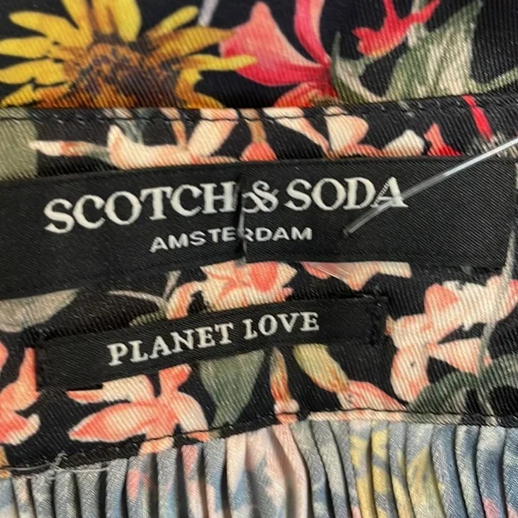 New Women’s Scotch & Soda Pleated Floral Print MidiSkirt!!🔥🔥🔥